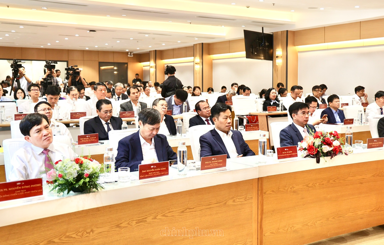 Các trường đại học cần tiên phong phát hiện vấn đề, đề xuất cách làm mới- Ảnh 2.