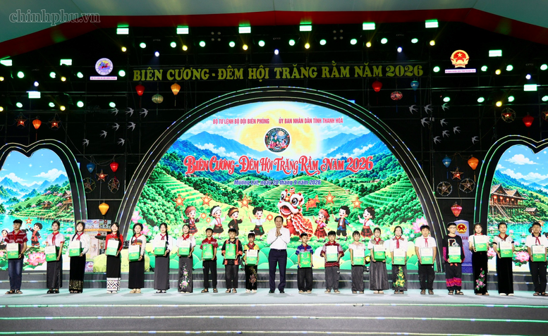 Đêm hội Trăng rằm toả sáng biên cương- Ảnh 4.