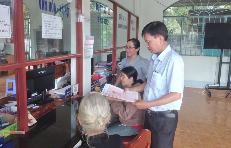 Cán bộ cấp xã trong bộ máy mới - Bài 1: Đầu mối giảm xuống, việc xã tăng lên- Ảnh 1.