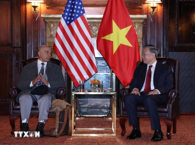 Tổng Bí thư, Chủ tịch nước Tô Lâm gặp Ban Lãnh đạo Đảng Cộng sản Hoa Kỳ- Ảnh 1.