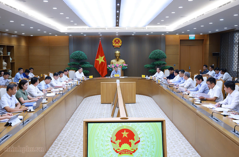 Thủ tướng Lê Minh Hưng: Thúc đẩy các dự án trọng điểm GTVT chậm tiến độ và tỉ lệ giải ngân thấp- Ảnh 1.