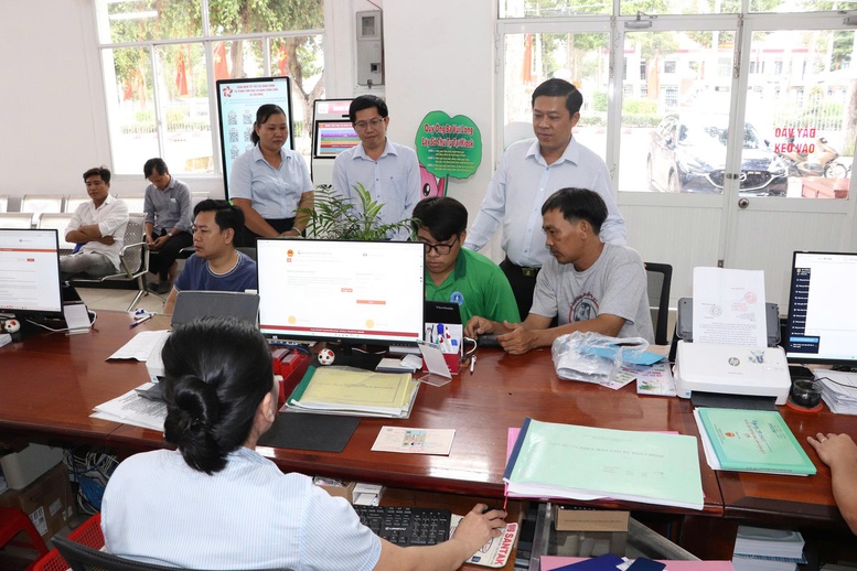 Bài 2: Cán bộ cấp xã trong bộ máy mới - Từ 'đủ tiêu chuẩn' đến 'làm được việc'- Ảnh 4.