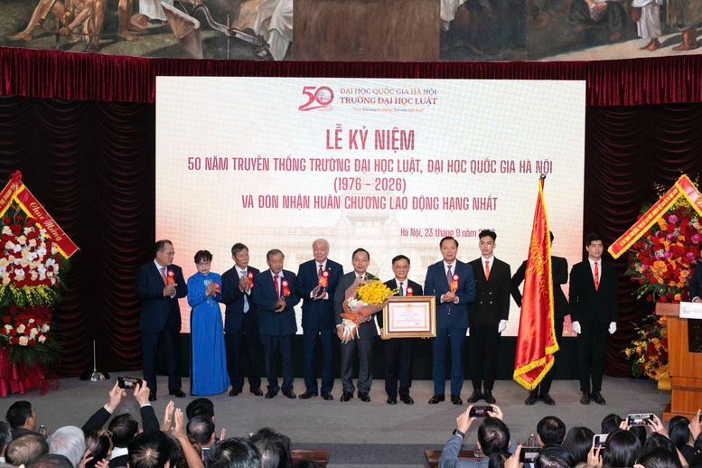 Trường Đại học Luật, ĐHQGHN hướng tới Top 100 thế giới- Ảnh 1.