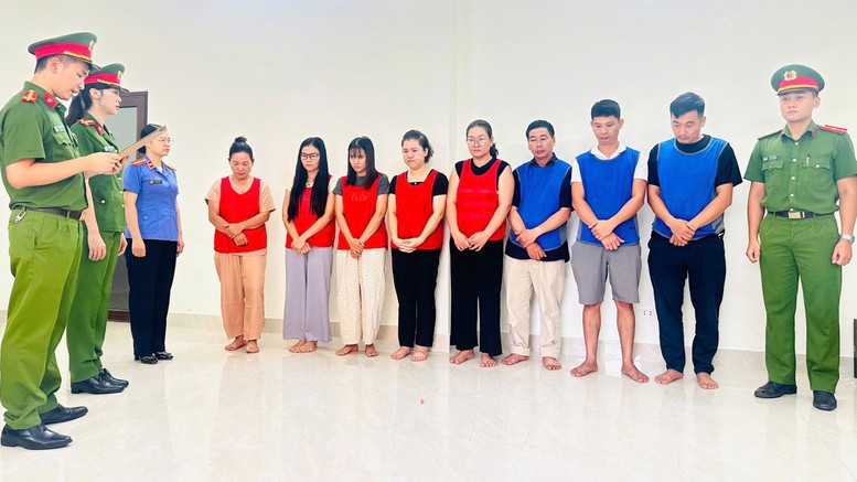 Triệt phá đường dây sản xuất, buôn bán thuốc An Cung và mỹ phẩm nhập ngoại giả quy mô lớn- Ảnh 1.