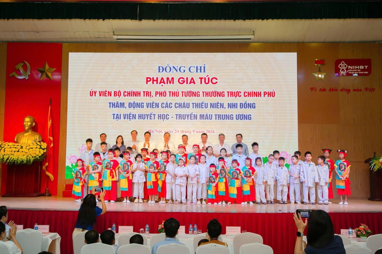 Phó Thủ tướng Thường trực Phạm Gia Túc thăm, tặng quà bệnh nhi dịp Tết Trung thu- Ảnh 5.