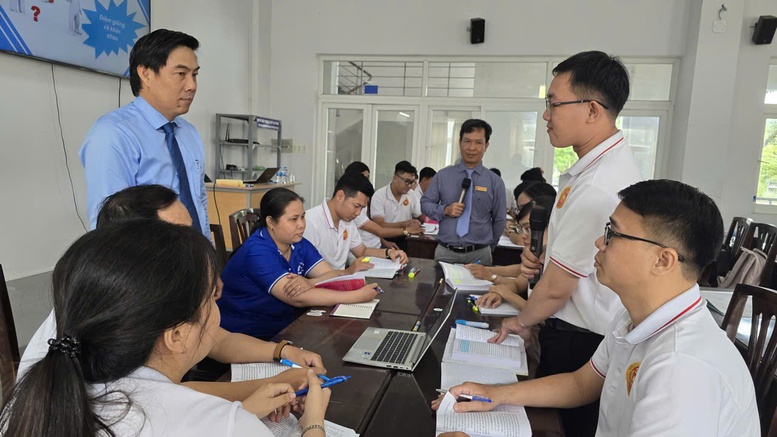 Cán bộ cấp xã trong bộ máy mới - Bài 3: Đào tạo cán bộ  phải đưa việc thật vào lớp học- Ảnh 1.