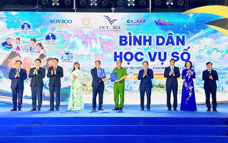 Đại học Victoria Hòa Bình: Hành trình mới xác lập vị thế tốt hơn, tầm nhìn lớn hơn và sứ mệnh cao cả hơn- Ảnh 6.