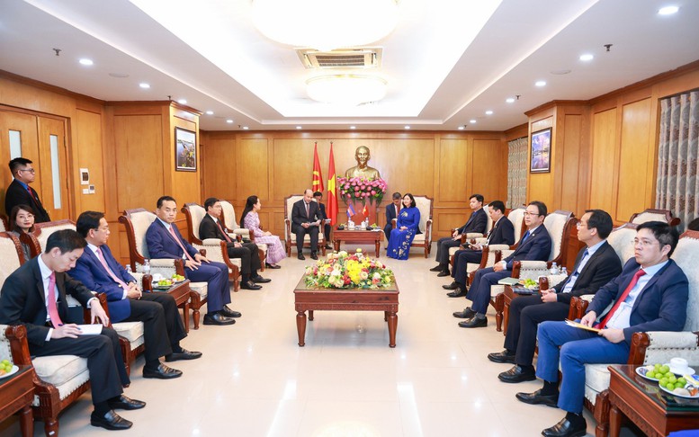 Chủ tịch Ủy ban Trung ương MTTQ Việt Nam tiếp đoàn đại biểu cấp cao Hội Liên hiệp Thanh niên Campuchia