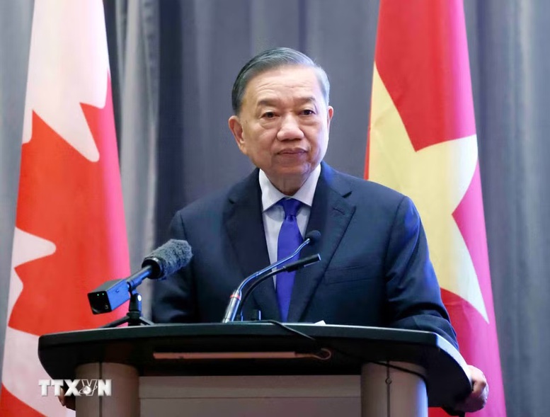 Tổng Bí thư, Chủ tịch nước Tô Lâm gặp gỡ cán bộ, nhân viên Đại sứ quán và cộng đồng người Việt Nam tại Canada- Ảnh 2.