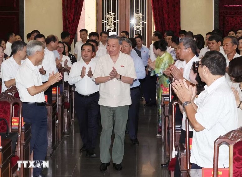 Tổng Bí thư, Chủ tịch nước Tô Lâm: Thủ đô không chỉ phát triển nhanh mà phải có chất lượng, bản sắc và ngày càng đáng sống- Ảnh 1.