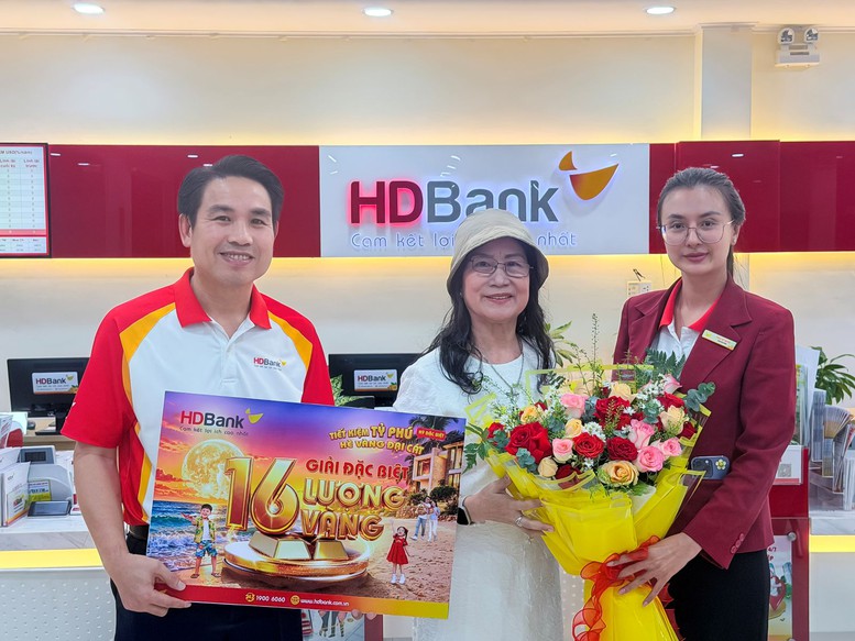 Khách hàng Kiên Giang trúng 16 lượng vàng SJC từ chương trình tiết kiệm của HDBank- Ảnh 1.