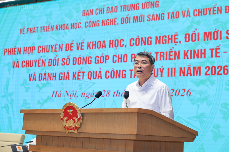 Thủ tướng: Khoa học công nghệ phải trở thành động lực chủ yếu, trực tiếp, đo đếm được bằng kết quả tăng trưởng- Ảnh 2.