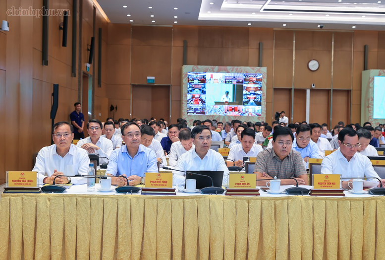 Thủ tướng: Khoa học công nghệ phải trở thành động lực chủ yếu, trực tiếp, đo đếm được bằng kết quả tăng trưởng- Ảnh 9.