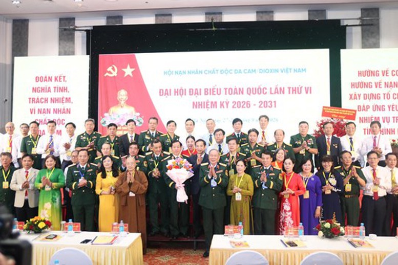 Trung tướng Nguyễn Hữu Chính tái đắc cử Chủ tịch Hội Nạn nhân chất độc da cam/dioxin Việt Nam- Ảnh 6.