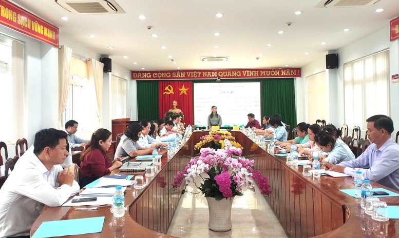 Vĩnh Long dẫn đầu cả nước về chỉ số phục vụ người dân, doanh nghiệp: Những cách làm mới từ cấp xã- Ảnh 2.