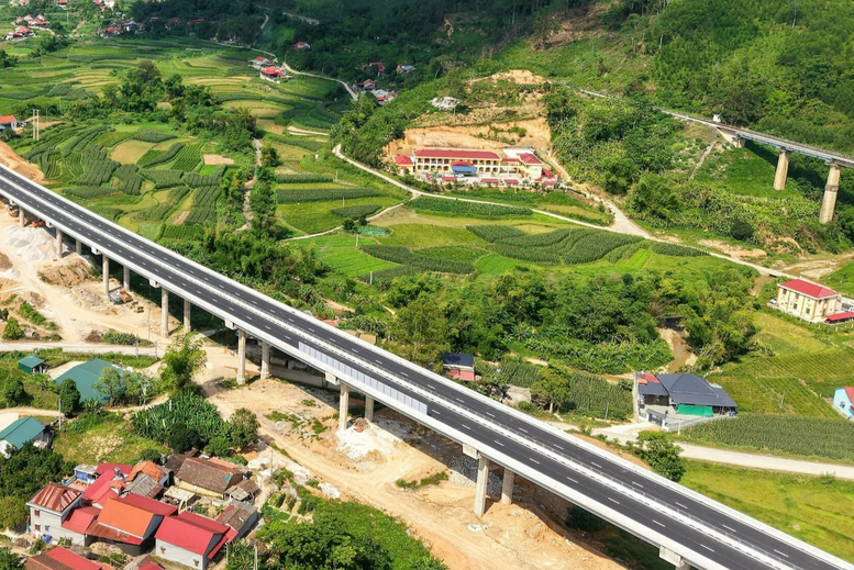 Nghiên cứu đưa cao tốc Hữu Nghị - Chi Lăng và Đồng Đăng - Trà Lĩnh vào khai thác tạm miễn phí dịp Tết- Ảnh 1.