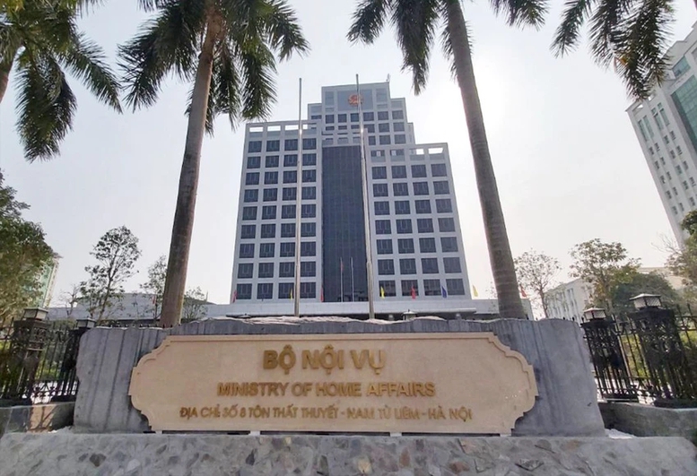 Bộ Nội vụ công bố 62 thủ tục hành chính tại Bộ phận Một cửa- Ảnh 1.