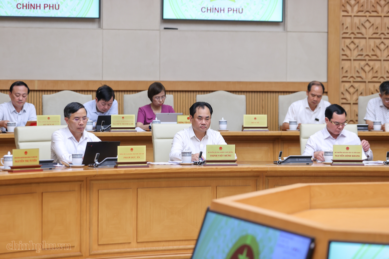 Thủ tướng chủ trì phiên họp Chính phủ tháng 8: Thời điểm tăng tốc, bứt phá với quyết tâm cao nhất- Ảnh 5.