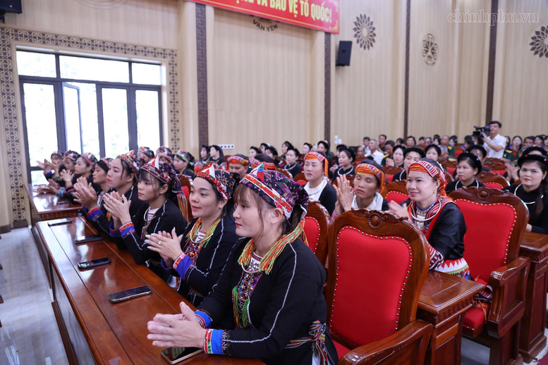 Phó Thủ tướng Phạm Thị Thanh Trà: Cán bộ, công chức cấp xã sẽ được tăng phụ cấp từ 25% lên 55%- Ảnh 5.