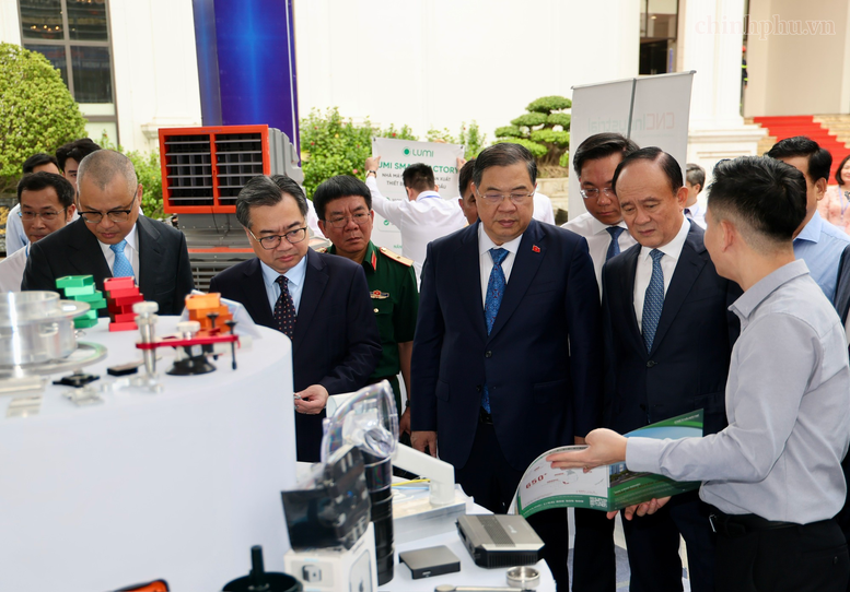 Phó Thủ tướng Thường trực Phạm Gia Túc: Không có quốc gia nào trở thành nước công nghiệp phát triển chỉ bằng lắp ráp- Ảnh 4.