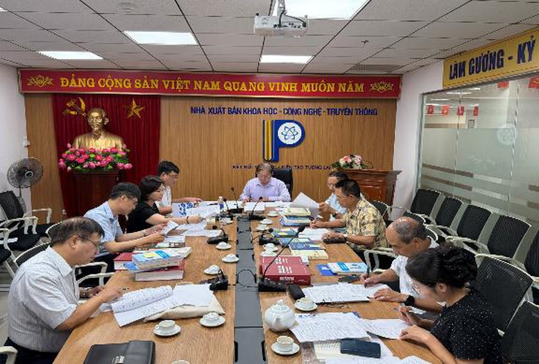 Giải thưởng Sách KHCN, đổi mới sáng tạo và chuyển đổi số: Nhiều đề cử uy tín- Ảnh 1.