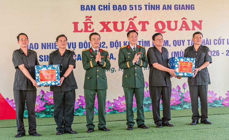 Quân khu 9: Ba đội quy tập lên đường tìm hài cốt đồng đội tại Campuchia- Ảnh 2.