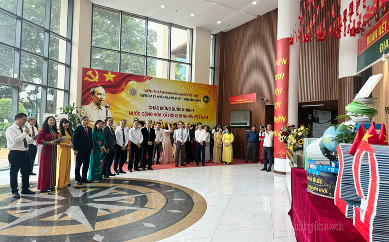 Khai mạc Không gian trưng bày 'Địa lý nhân văn - Kiến tạo phát triển'- Ảnh 1.