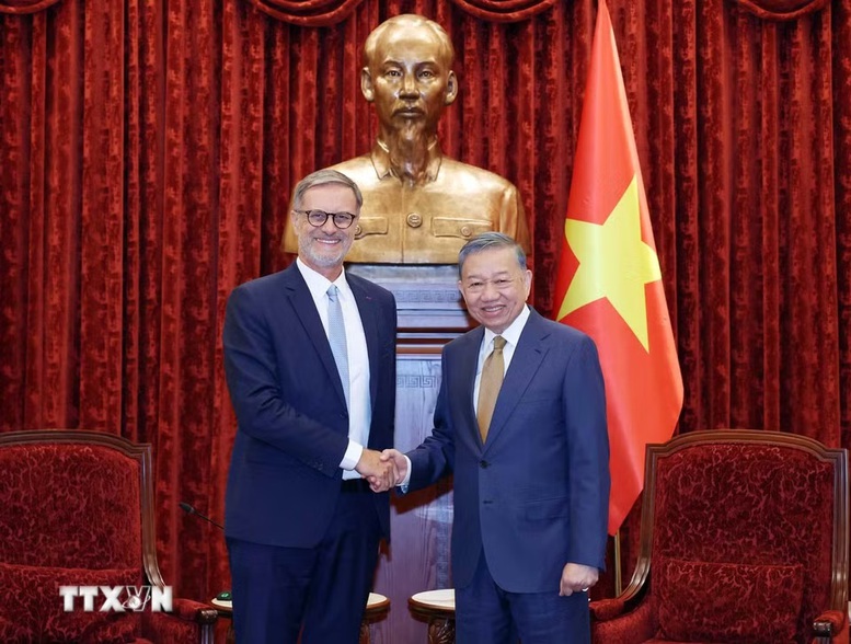 Tổng Bí thư, Chủ tịch nước Tô Lâm tiếp Đại sứ Pháp tại Việt Nam chào từ biệt- Ảnh 1.