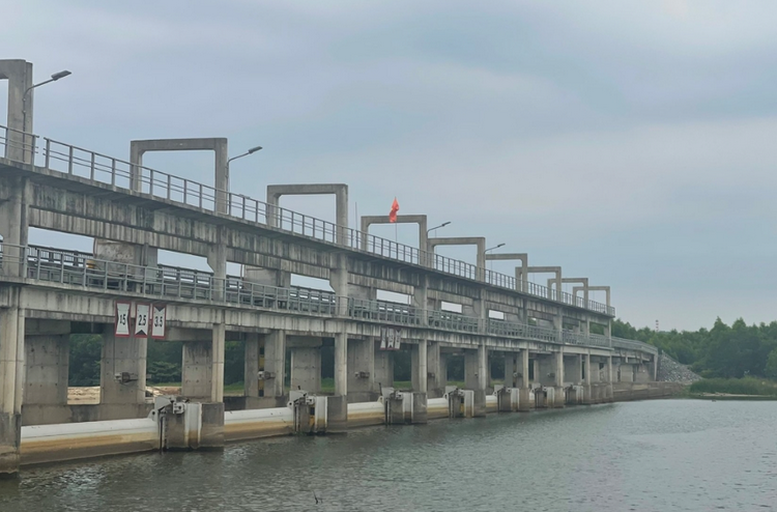 ADB tài trợ 42,76 triệu USD hiện đại hóa thủy lợi tại Việt Nam- Ảnh 1.
