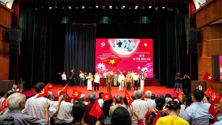 Lan tỏa tư tưởng, đạo đức Hồ Chí Minh qua chương trình nghệ thuật đặc biệt- Ảnh 4.