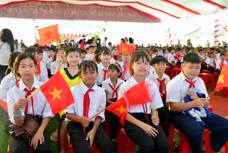 TỔNG THUẬT: Cả nước khai giảng năm học mới 2026-2027- Ảnh 26.