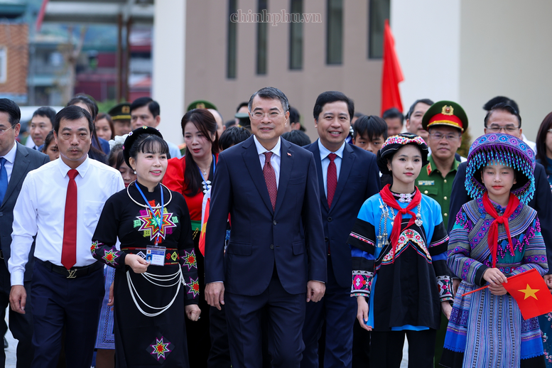 TỔNG THUẬT: Cả nước khai giảng năm học mới 2026-2027- Ảnh 7.