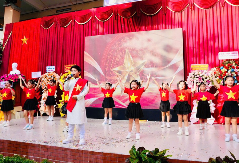 TỔNG THUẬT: Cả nước khai giảng năm học mới 2026-2027- Ảnh 30.