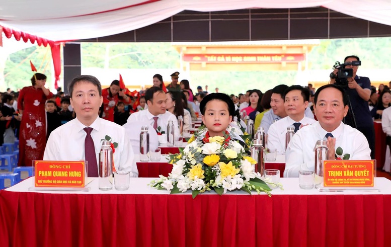 TỔNG THUẬT: Cả nước khai giảng năm học mới 2026-2027- Ảnh 16.