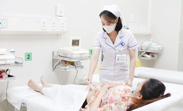 Vì sao nên phòng RSV cho trẻ ngay từ khi còn trong bụng mẹ?- Ảnh 1.
