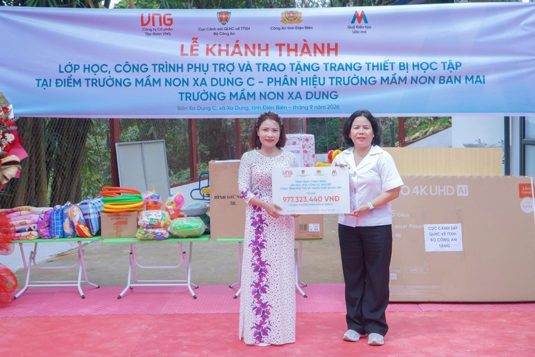 Hơn 12 tỷ đồng từ Quỹ Kiến tạo ước mơ tiếp sức an sinh, chắp cánh giáo dục tại Cà Mau và Điện Biên- Ảnh 4.