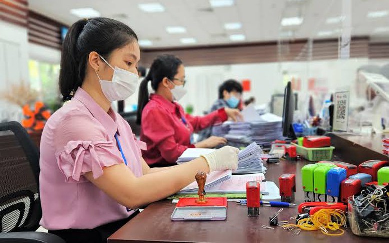 Nghỉ bao nhiêu ngày trong năm thì xét tinh giản biên chế?