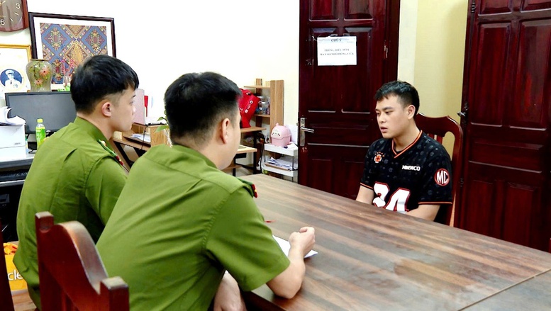 Khởi tố 7 đối tượng trong đường dây giả danh shipper lừa đảo qua đơn hàng trực tuyến- Ảnh 2.