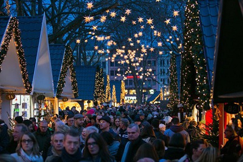 Thế giới tưng bừng đón Giáng sinh