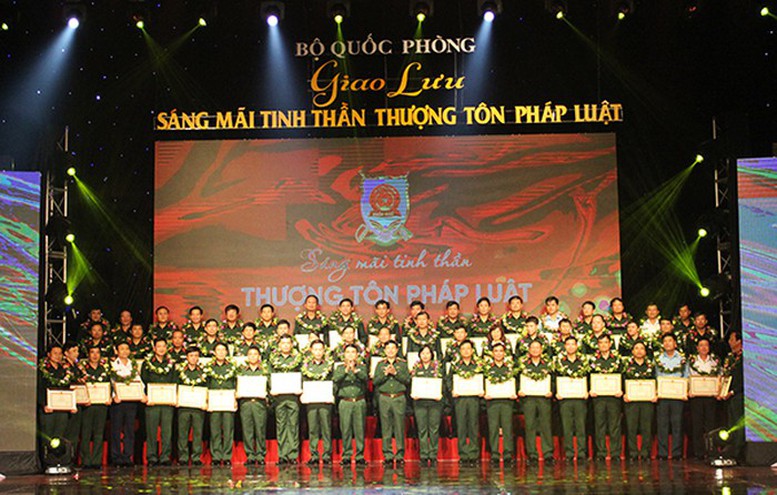 Phó Thủ tướng Trương Hòa Bình dự Ngày Pháp luật do Bộ Quốc phòng tổ chức