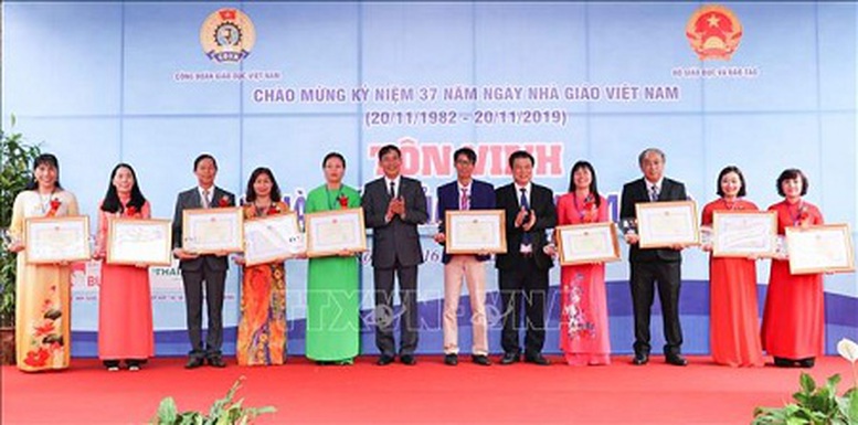 Tôn vinh 183 nhà giáo tiêu biểu