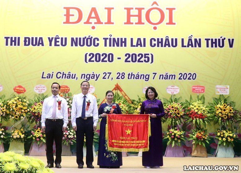 Phó Chủ tịch nước dự Đại hội thi đua yêu nước tỉnh Lai Châu 
