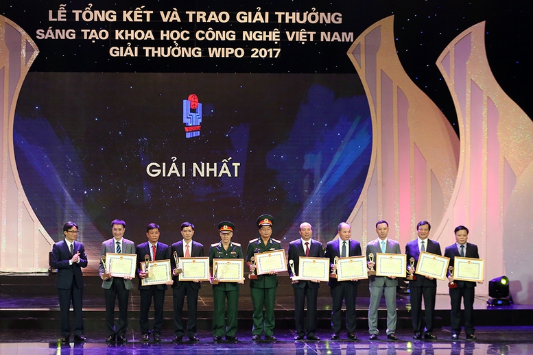 Trao giải thưởng cho nhiều công trình khoa học công nghệ  sáng tạo