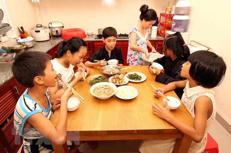 Tăng cường chỉ đạo công tác nuôi con nuôi tại địa phương