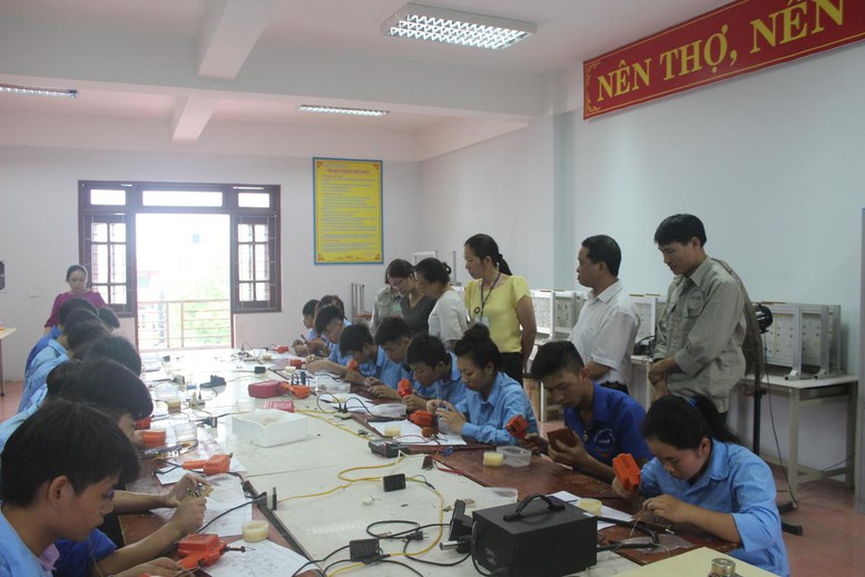 Đề xuất thay đổi chính sách hỗ trợ học phí cho học sinh trung cấp