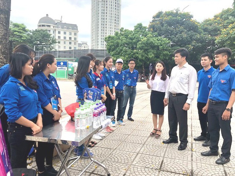 Thành lập các đội sinh viên tình nguyện 'Tiếp sức mùa thi'