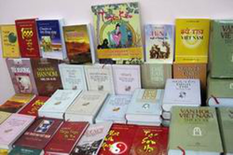 Bổ sung kinh phí hỗ trợ sáng tạo tác phẩm văn học nghệ thuật, báo chí