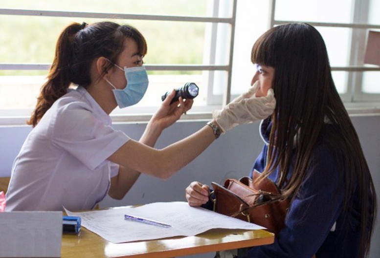Chế độ thai sản đối với nhân viên y tế trường học