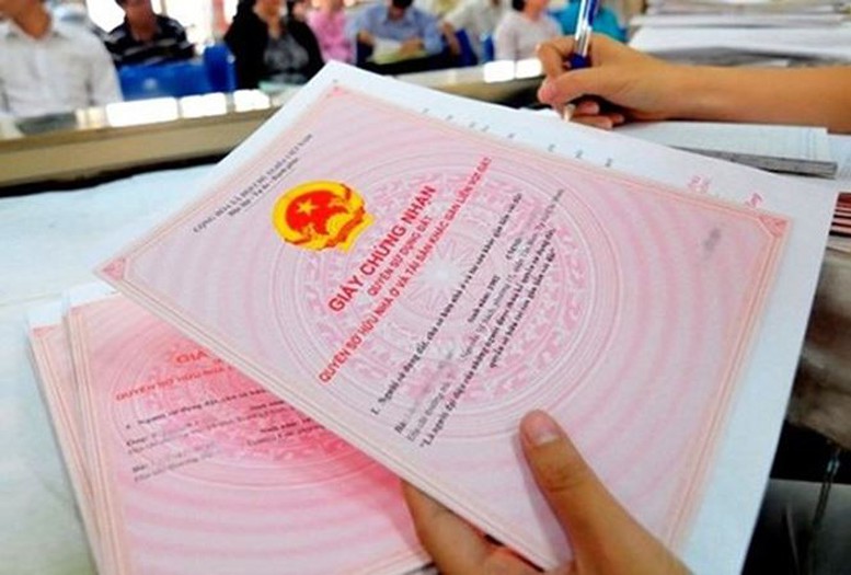 Sổ đỏ không ghi nguồn gốc đất, chuyển nhượng thế nào?