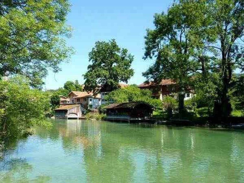 Chuyển mục đích sử dụng đất ao có cần phải phù hợp quy hoạch?